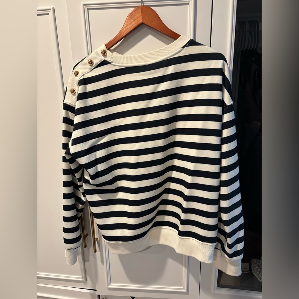 Striped H&M Navy and White Sweatshirt - Picture 2 of 2